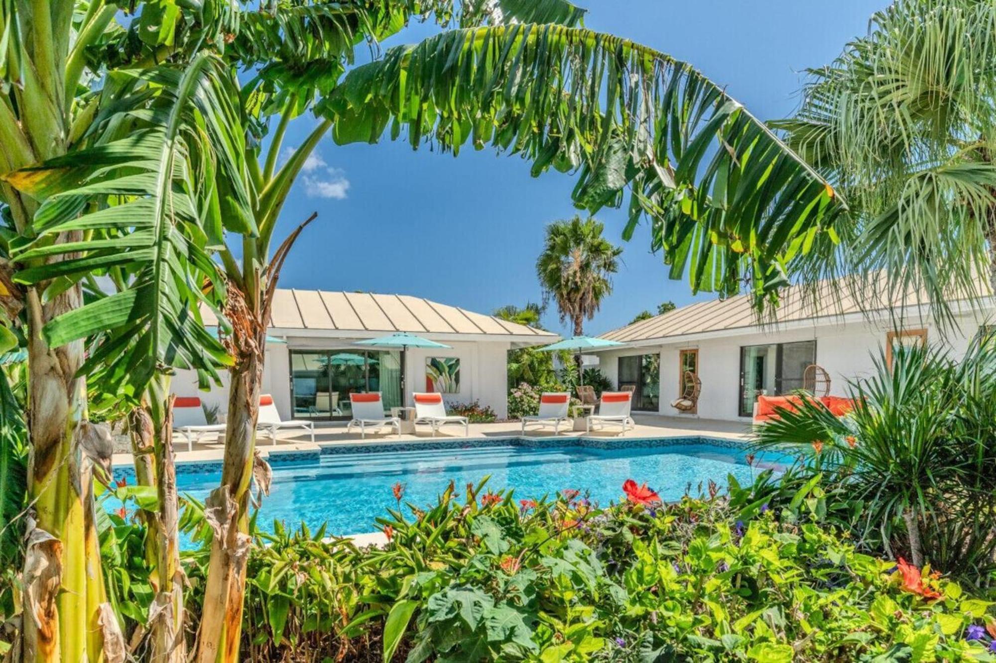 Royal Villa With A Huge Swimming Pool Cowell Battery Esterno foto
