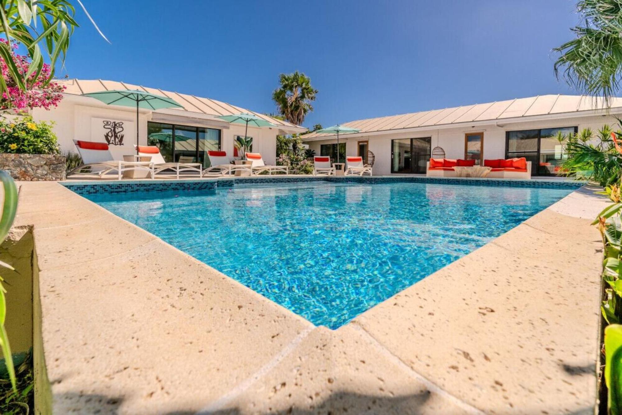 Royal Villa With A Huge Swimming Pool Cowell Battery Esterno foto